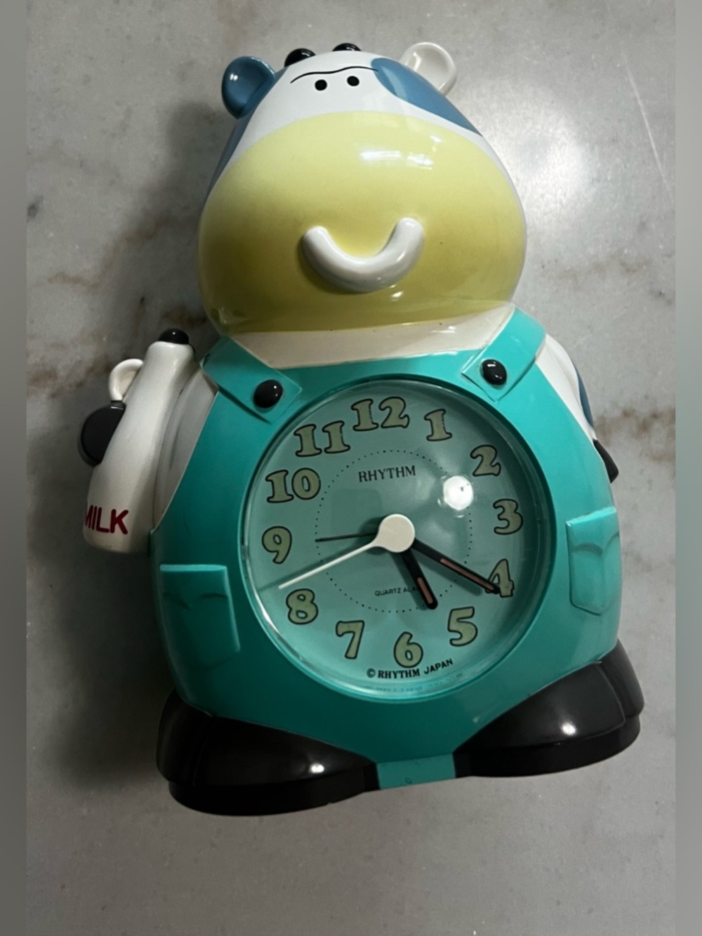 RARE Vintage Rhythm Japan Quartz Clock Cow Shape Clock Works/ Alarm Does Not
